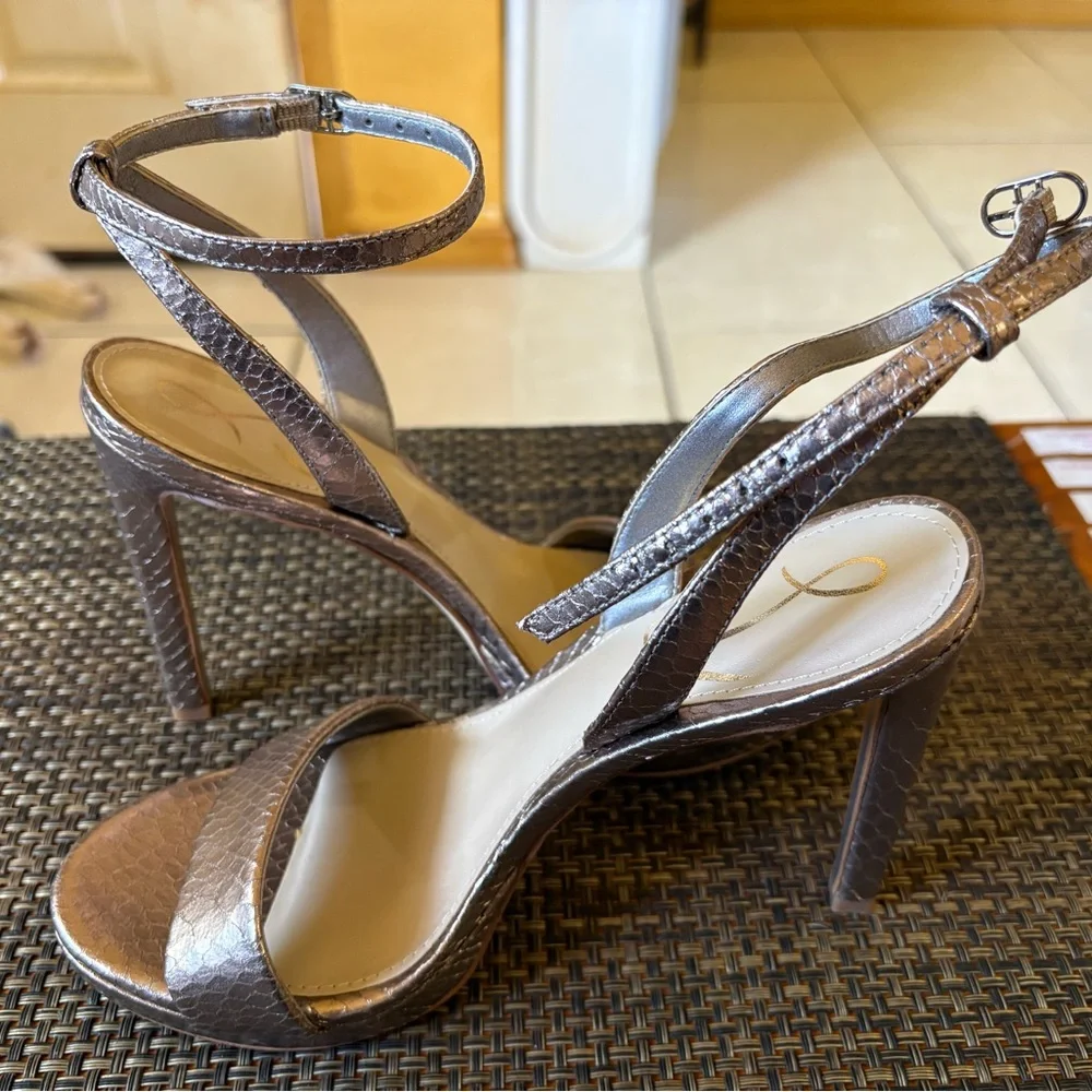 Metallic Ankle-Strap Women's Sandals - Silver